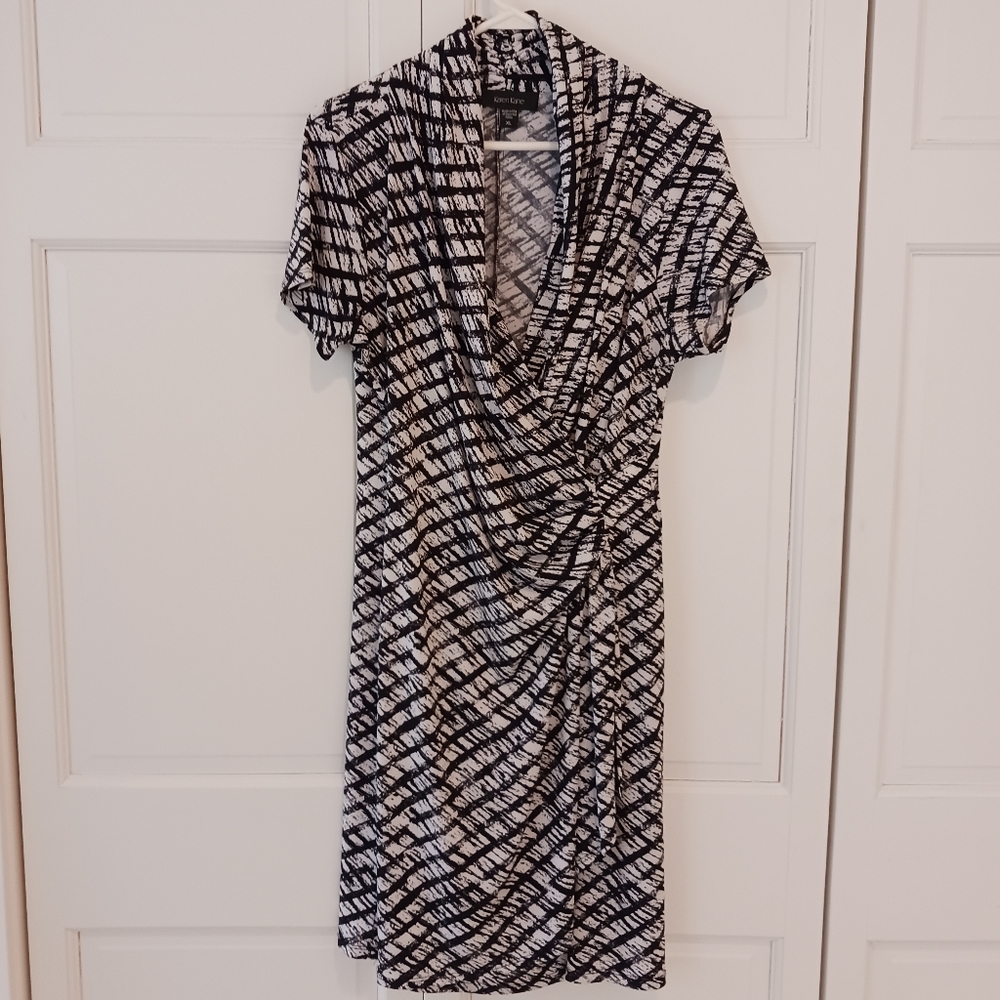 Black & White Printed Wrap-Style Women's Dress